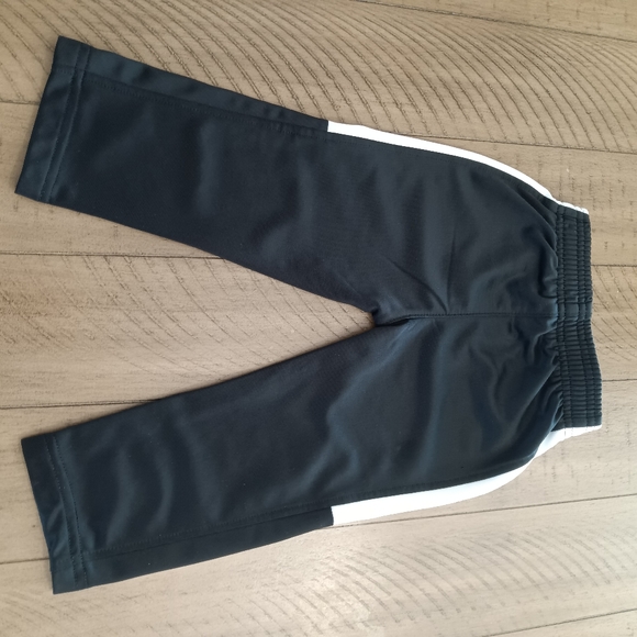 Puma Track Suit Red/Black/White Infant Size 18 Months - Picture 5 of 7